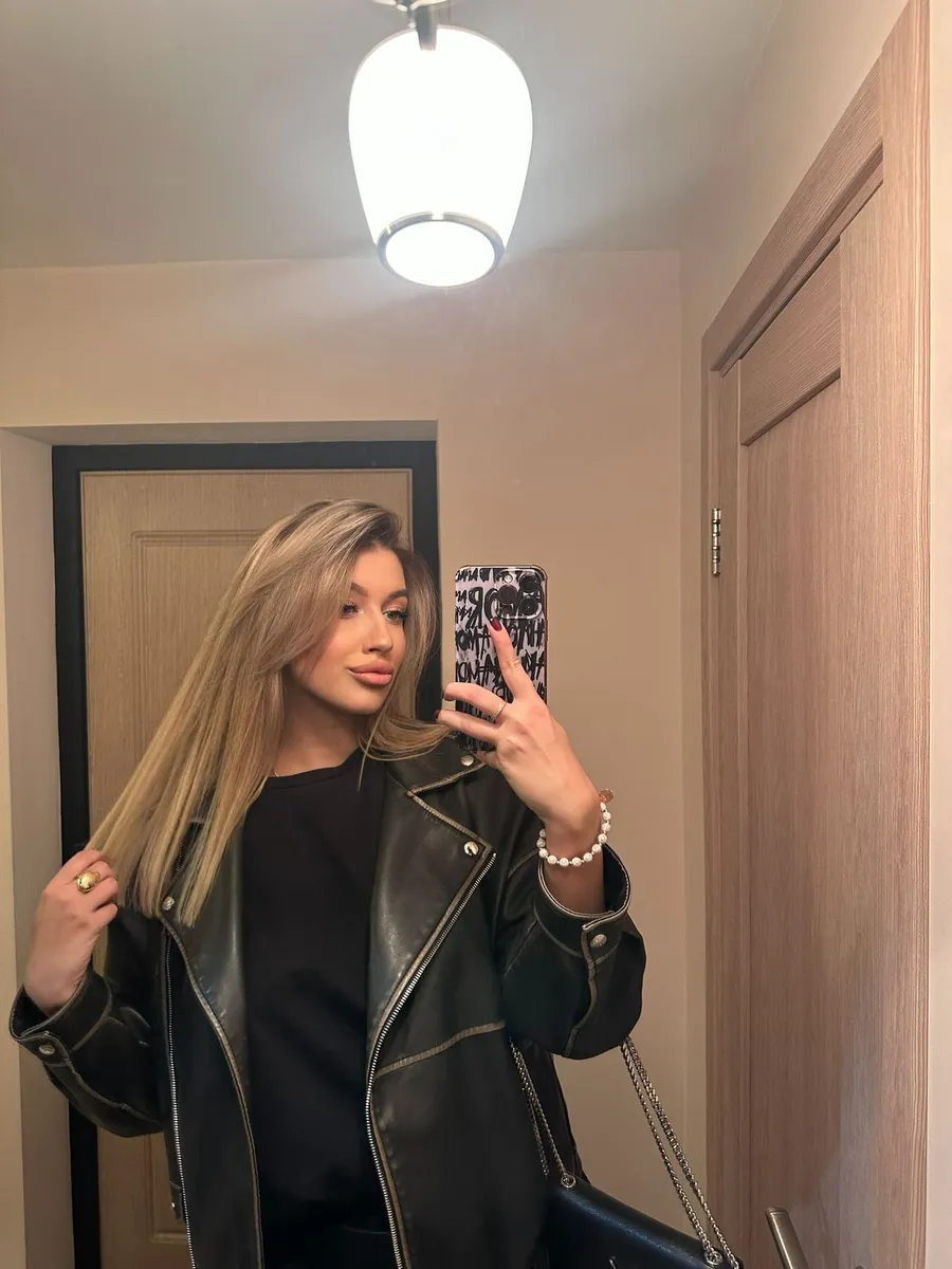 Аделина escort in Sochi