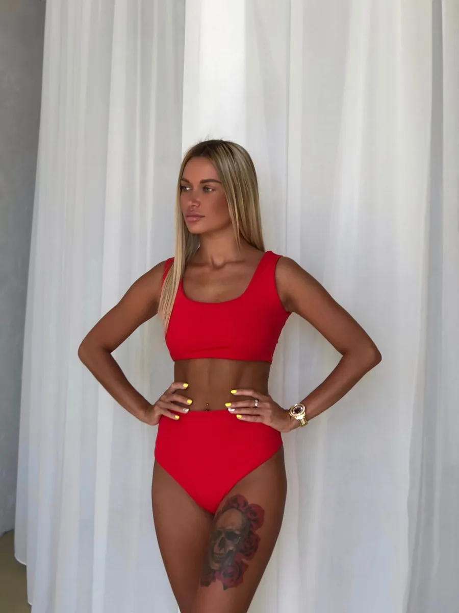 Яна escort in Sochi