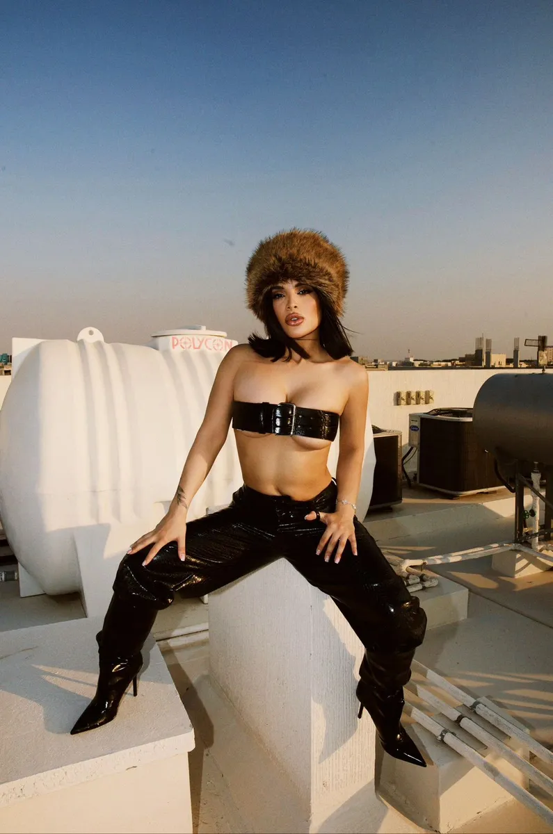 Делия escort in Sochi