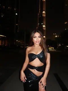 Дерри escort in Sochi