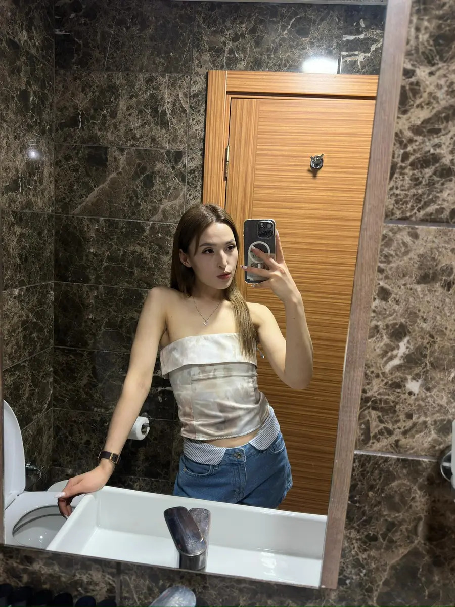 Дженни escort in Sochi