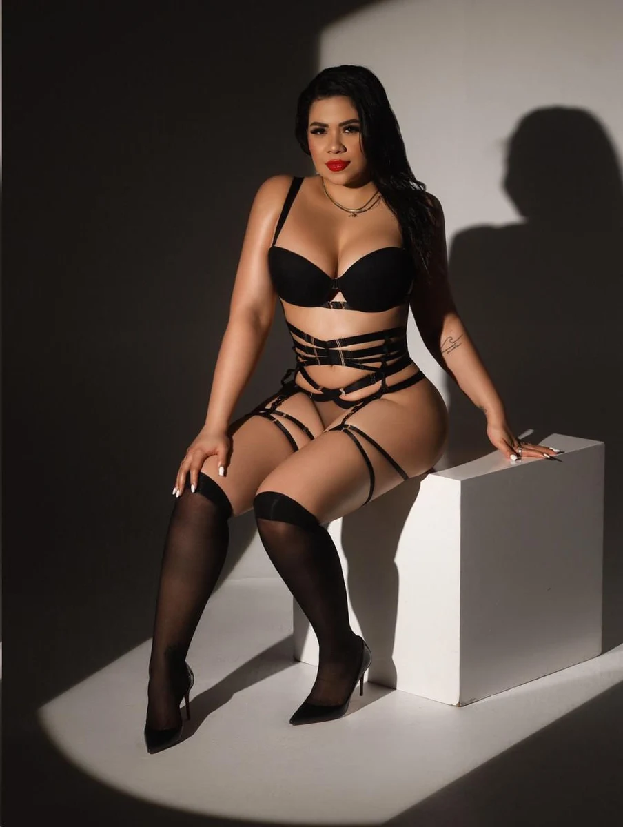 Хлоя escort in Sochi