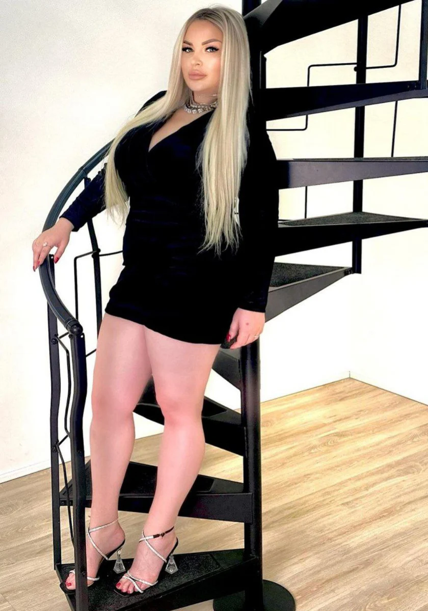 Инга escort in Sochi