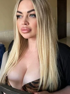 Инга escort in Sochi
