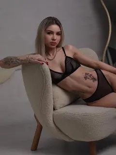 Кари escort in Sochi