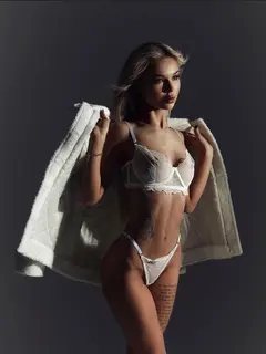 Кари escort in Sochi