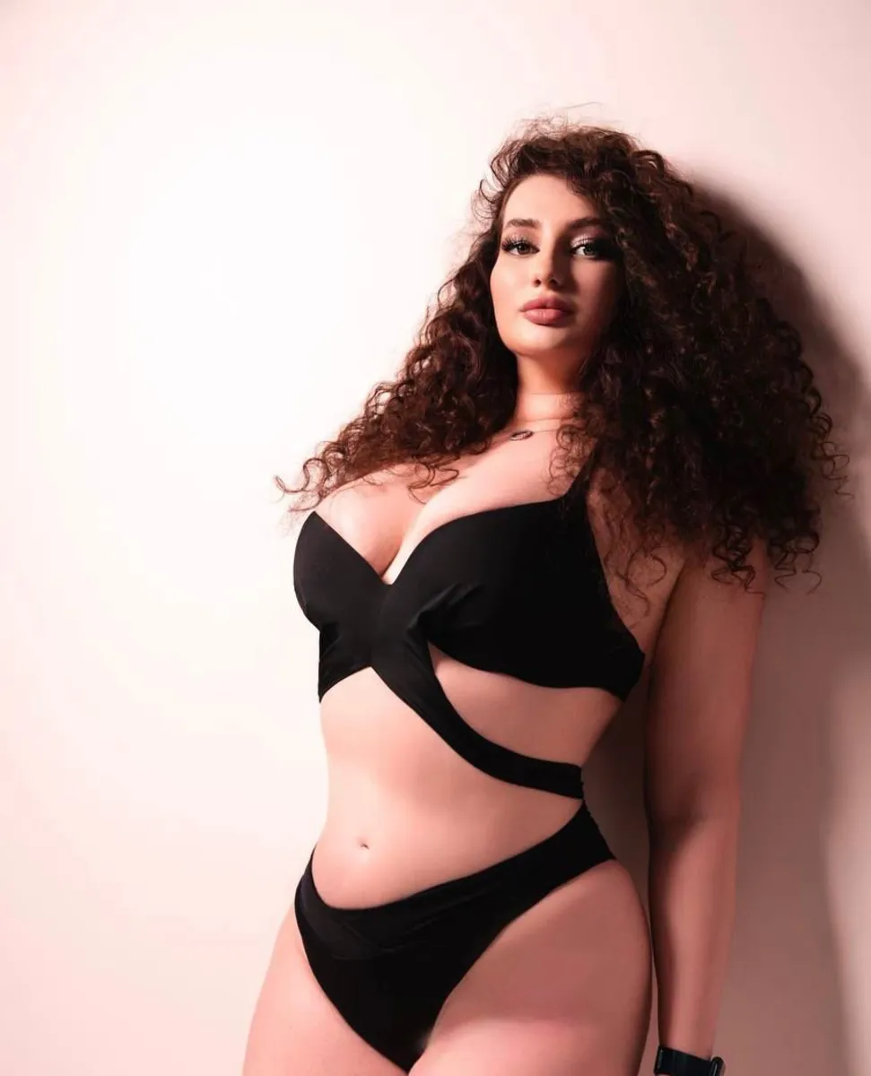 Кристи escort in Sochi