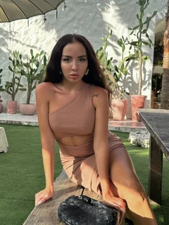 Лолита escort in Sochi