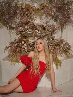 Лорена escort in Sochi