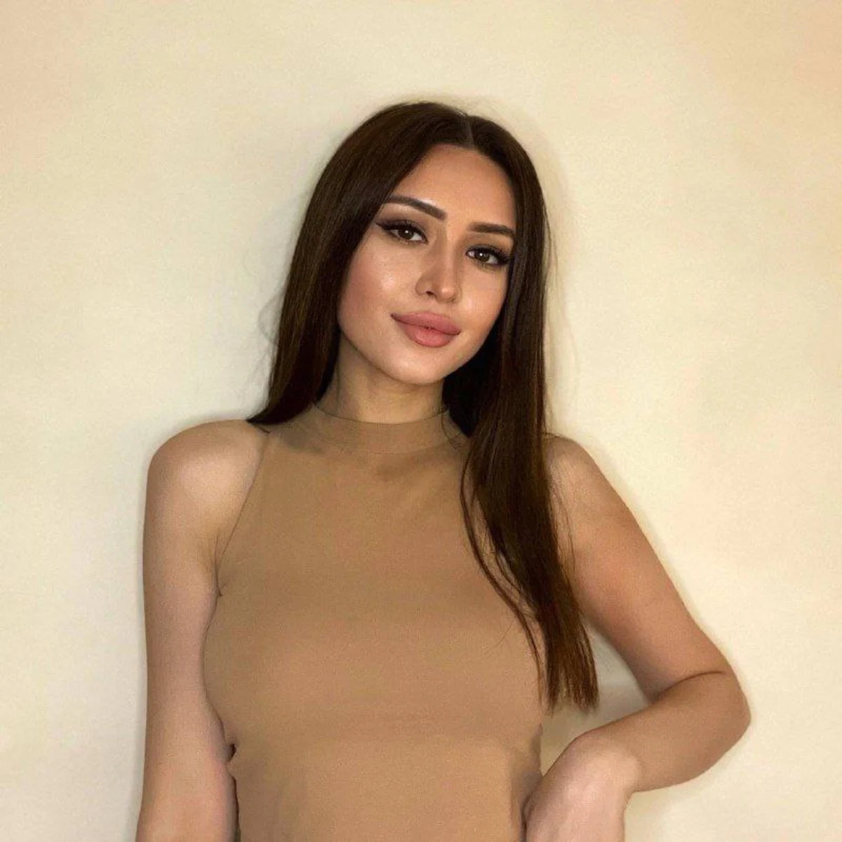 Мика escort in Sochi