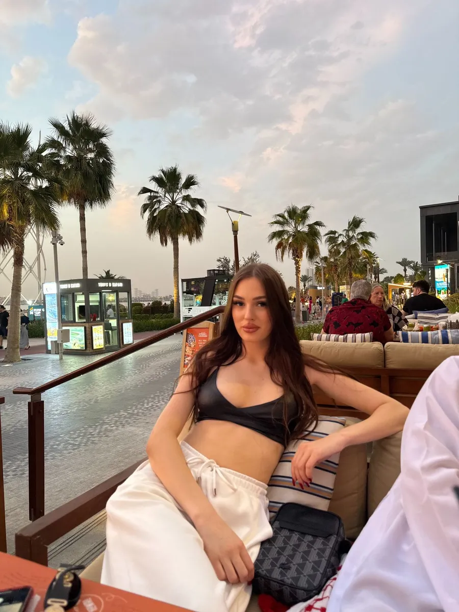 Молли escort in Sochi