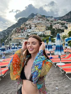 Надя escort in Sochi