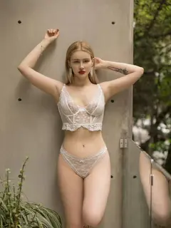 Ната escort in Sochi
