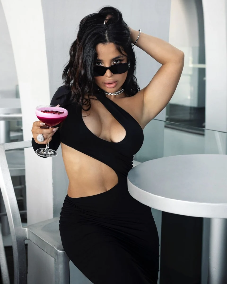 Несса escort in Sochi