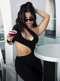 Несса escort in Sochi