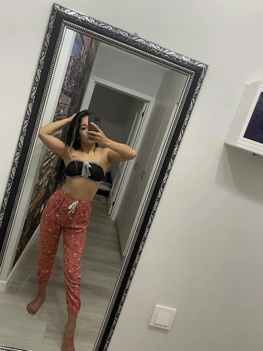 Паула escort in Sochi
