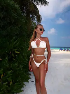Полина escort in Sochi