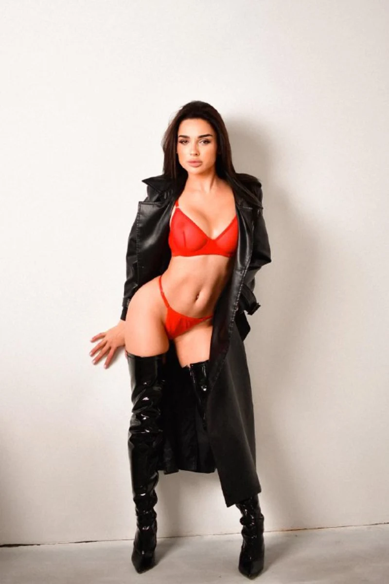 Шейла escort in Sochi