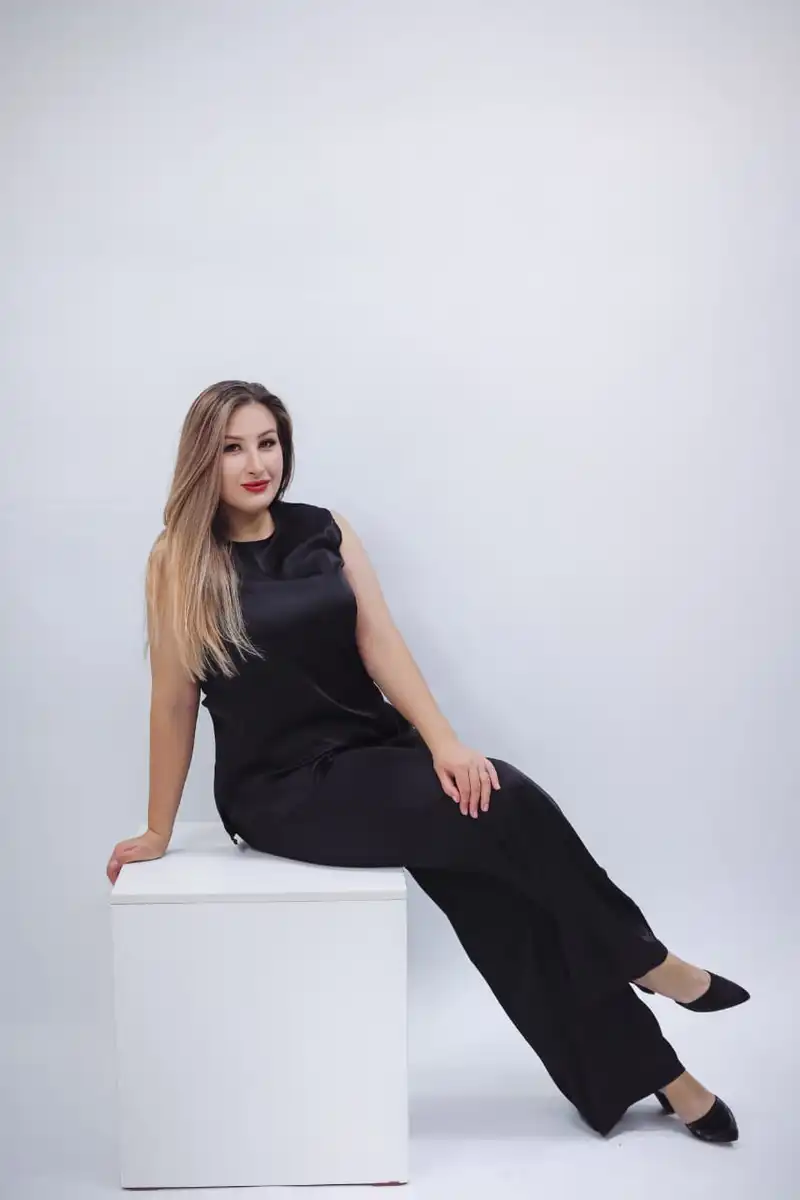 Светлана escort in Sochi
