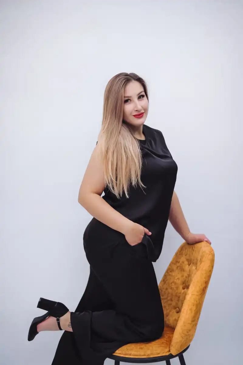 Светлана escort in Sochi