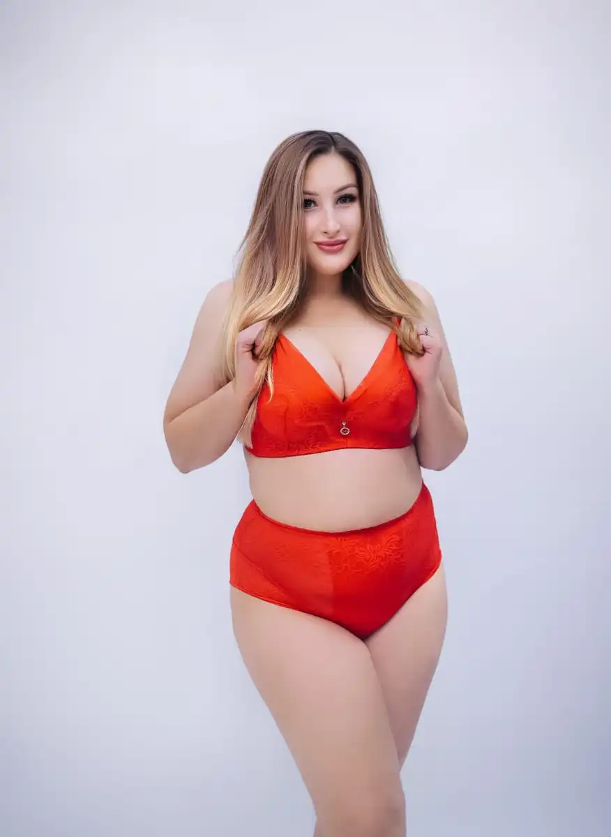 Светлана escort in Sochi