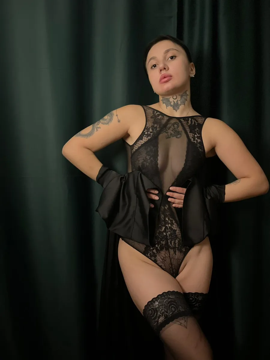 Жаклин escort in Sochi